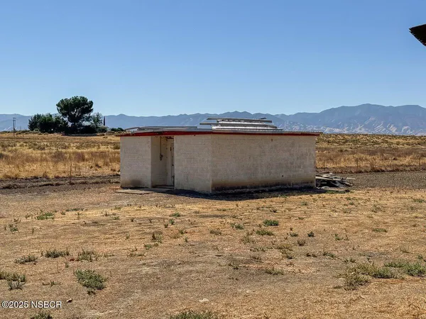 $1,200,000 | 166 Russell Ranch Road, Cuyama, CA 93254