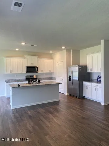 $2,200 | 2214 Hyacinth Lane, Hernando, MS 38632