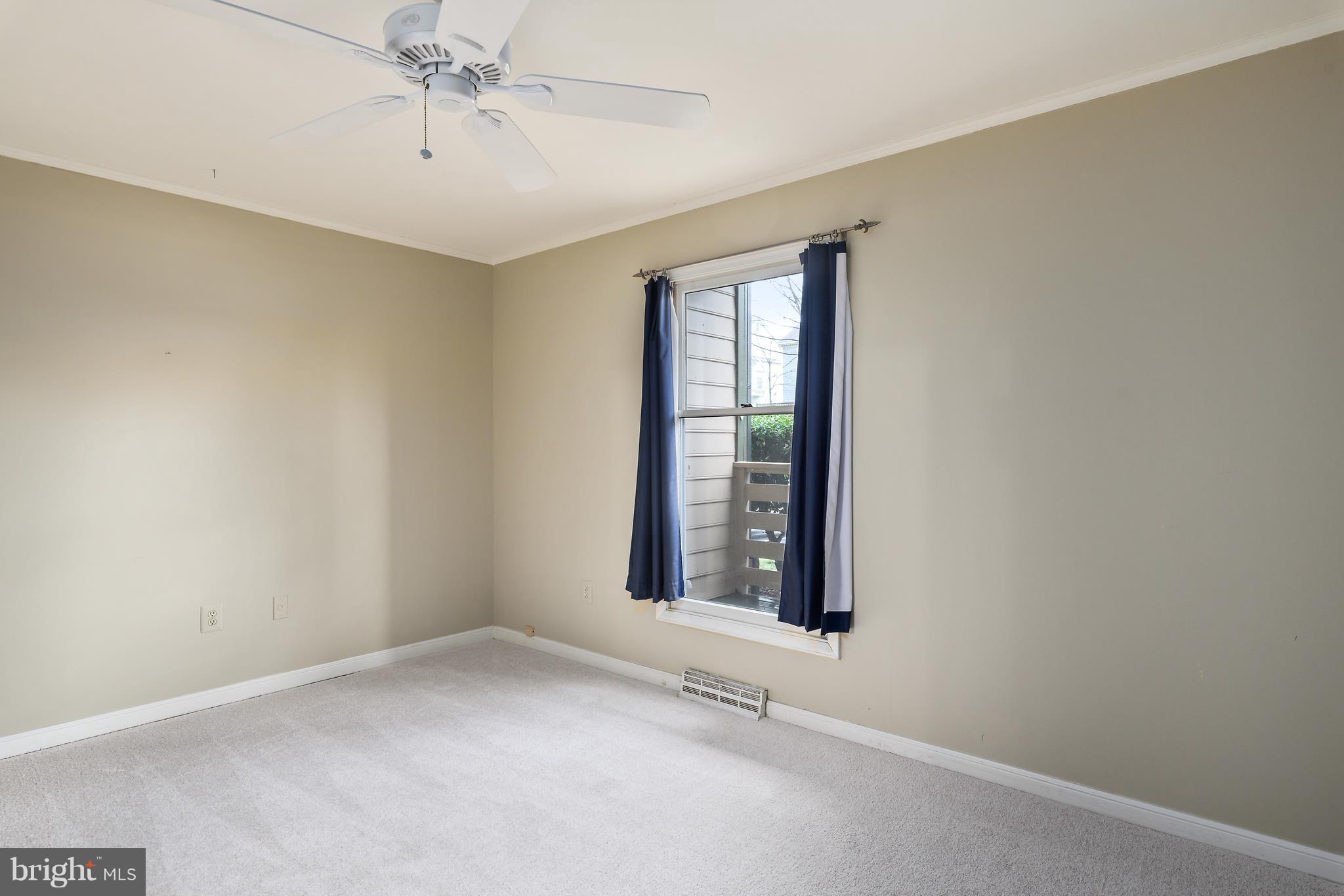 243 Loudoun Street Southwest, Unit D Leesburg, VA 20175 - Photo 16 of 21 Bedroom