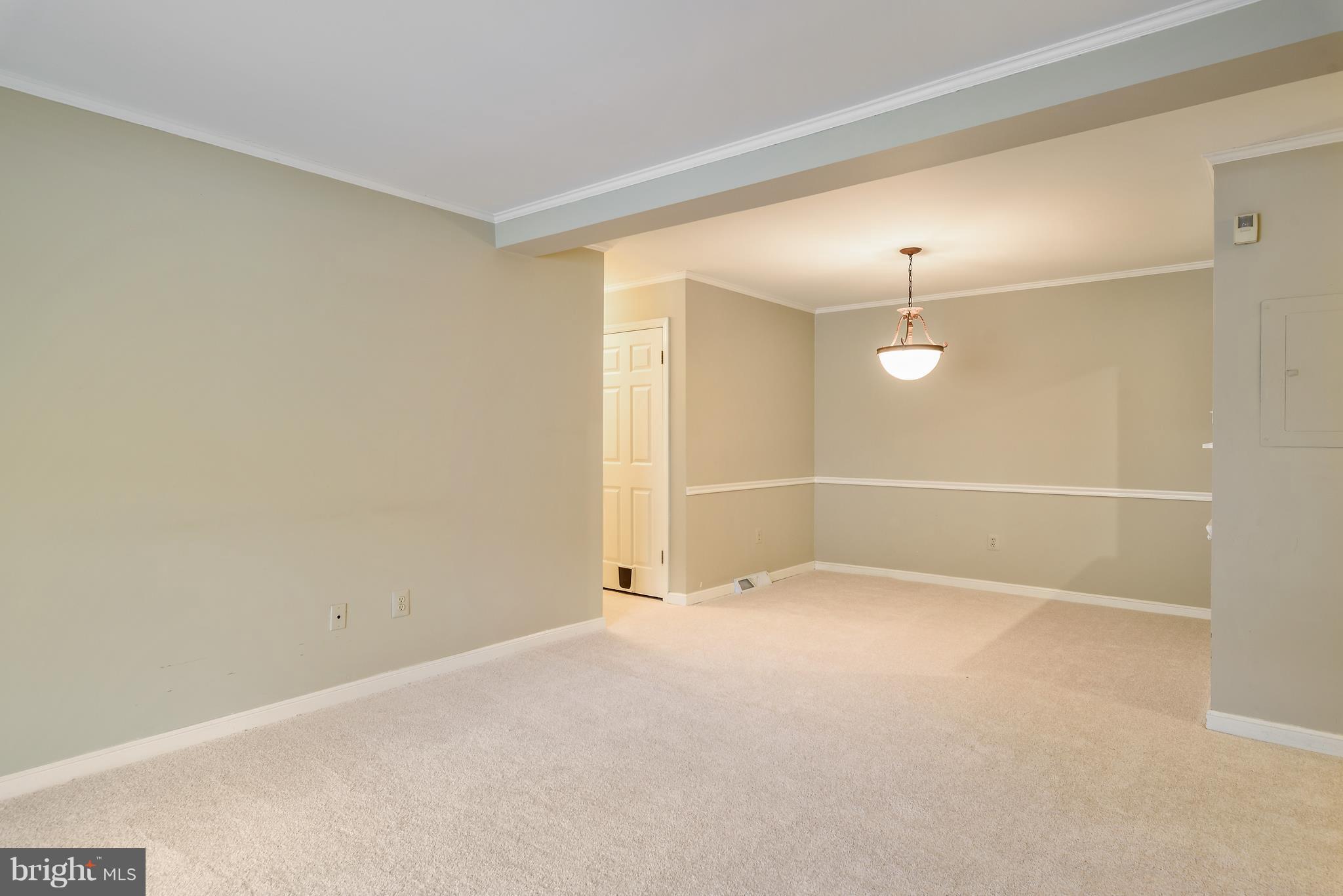 243 Loudoun Street Southwest, Unit D Leesburg, VA 20175 - Photo 8 of 21 Dining Room