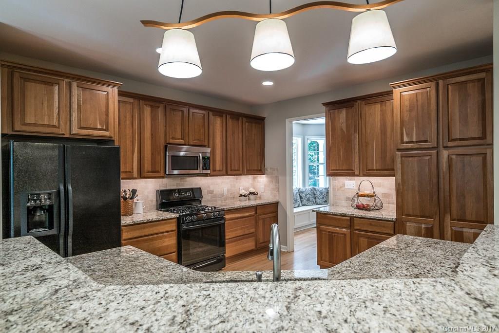 1430 Doe Ridge Lane Fort Mill, SC 29715 - Photo 13 of 24 Gallery Image 13