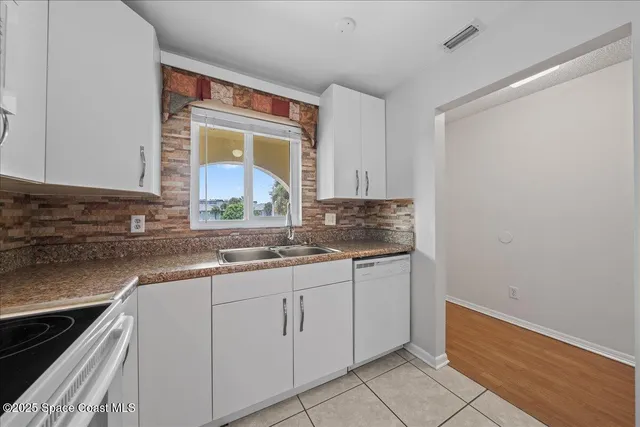 $1,700 | 201 St Lucie Lane, Unit 810, Cocoa Beach, FL 32931