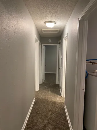 $1,050 | 222 North 11th Street, Clarksville, TN 37040