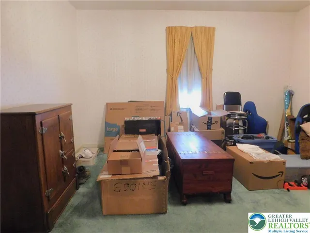 a bathroom with a toilet