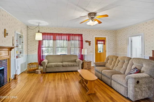 $159,900 | 16090 Southeast Pear Street, Blountstown, FL 32424