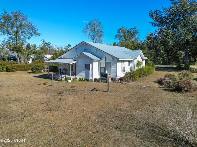 $159,900 | 16090 Southeast Pear Street, Blountstown, FL 32424