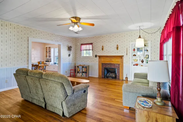 $159,900 | 16090 Southeast Pear Street, Blountstown, FL 32424