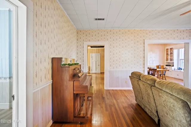 $159,900 | 16090 Southeast Pear Street, Blountstown, FL 32424