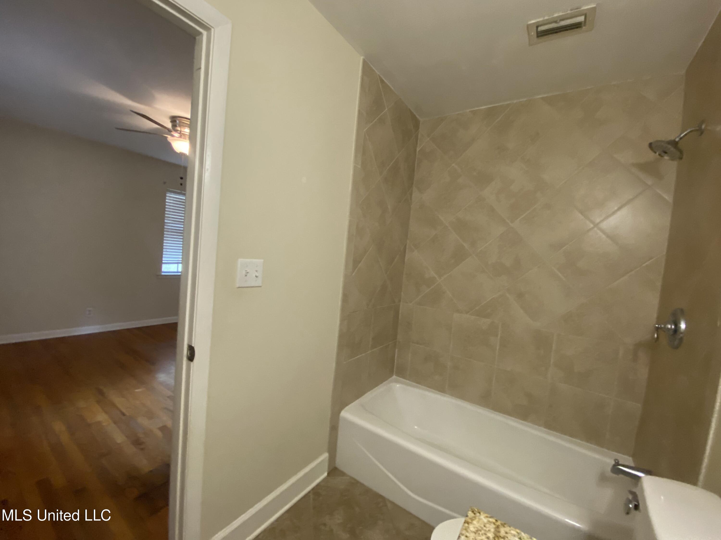 121 Ridgecrest Street Lucedale, MS 39452 - Photo 20 of 46 IMG_7358