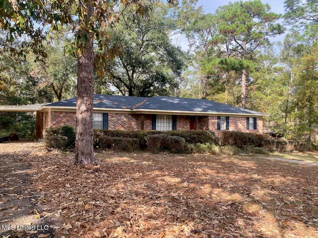 $266,000 | 121 Ridgecrest Street, Lucedale, MS 39452