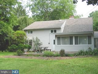 8614 Patton Road Glenside, PA 19038 - Photo 3 of 5 Gallery Image 3