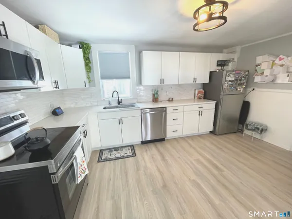 $1,650 | 194 School Street, Unit 2, Putnam, CT 06260