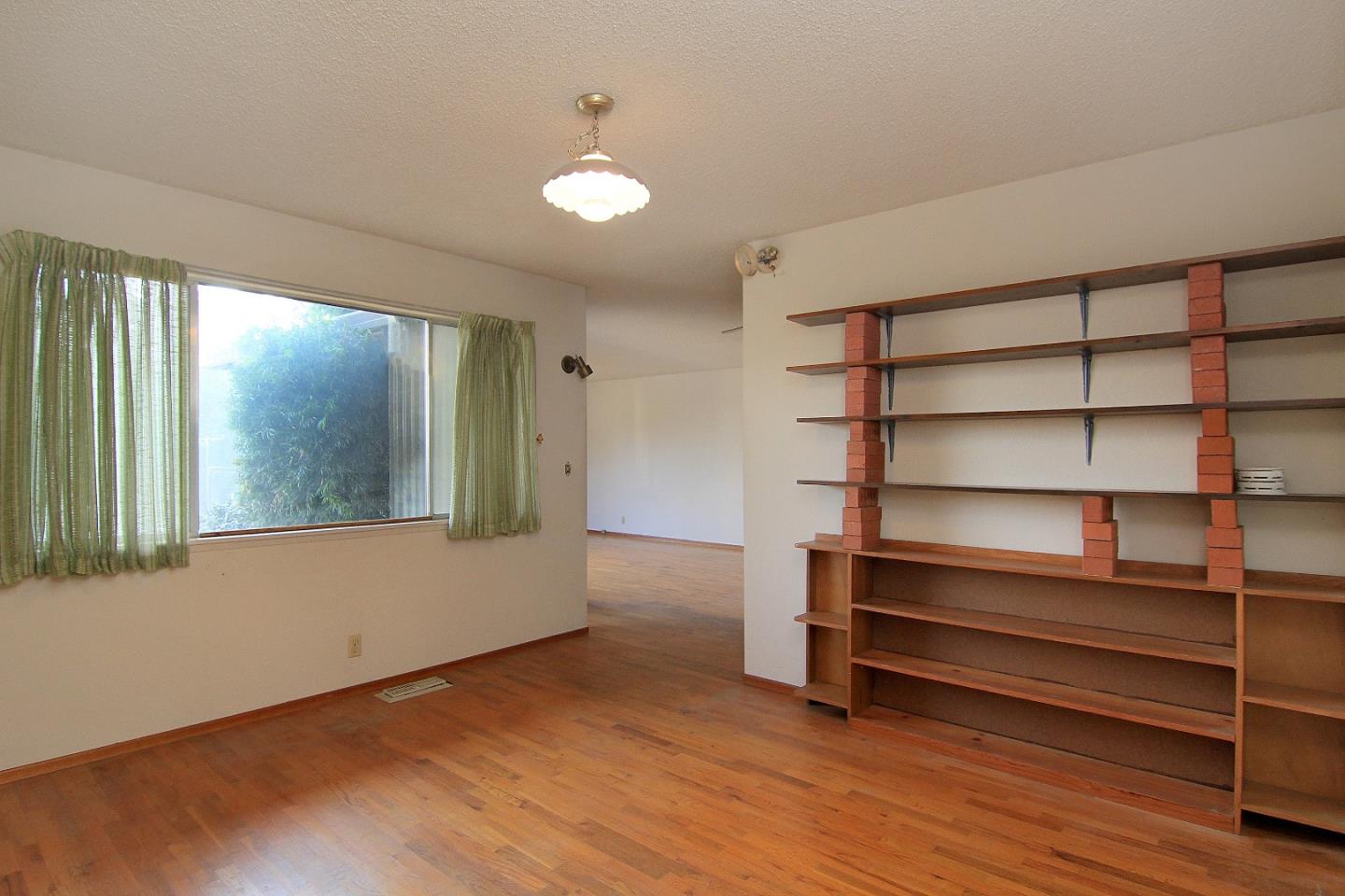 286 Hames Road Watsonville, CA 95076 - Photo 7 of 11 Gallery Image 7