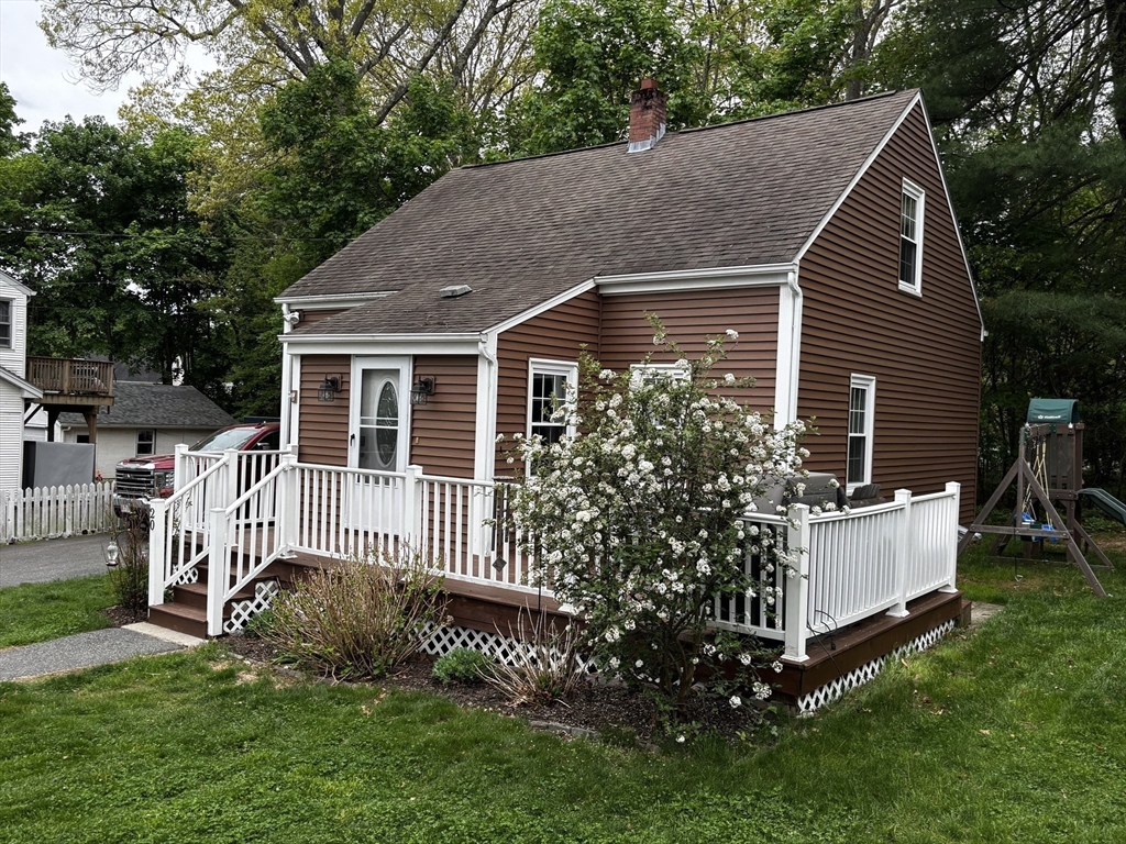20 Cooks Lane Bellingham, MA 02019 - Photo 18 of 21 a house view with a garden