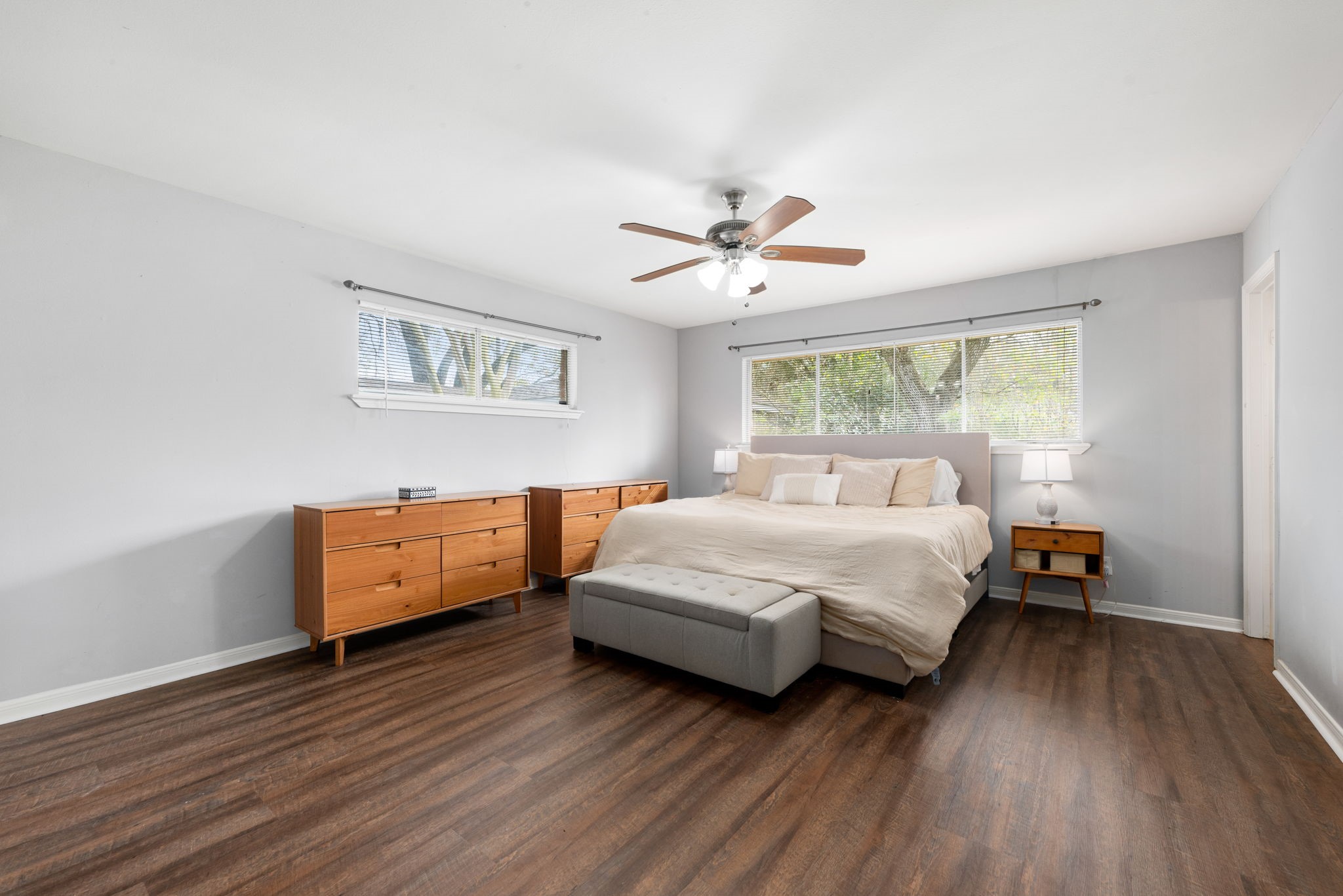 6019 Cartagena Street Houston, TX 77035 - Photo 19 of 29 a bed room with a bed and a window