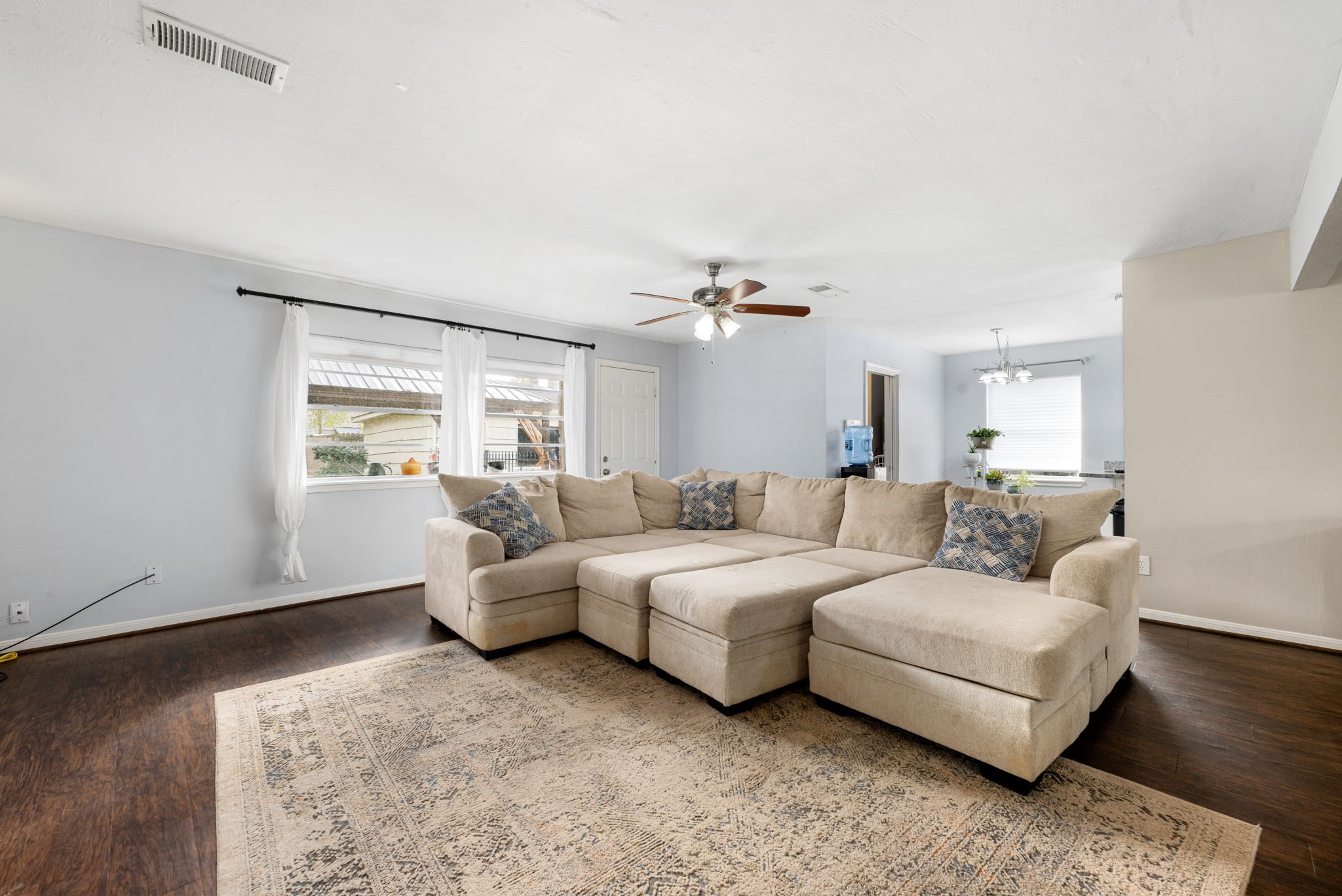 6019 Cartagena Street Houston, TX 77035 - Photo 7 of 29 a living room with furniture and a window