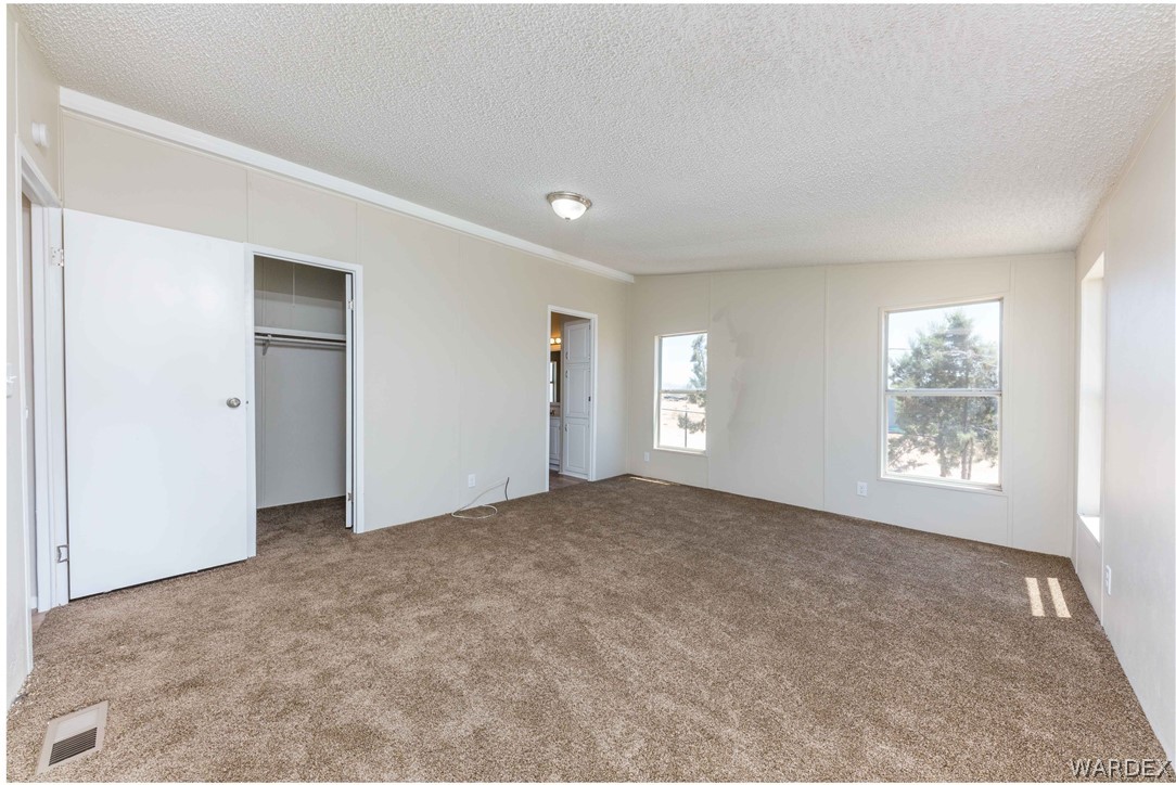 202 South Hope Road Golden Valley, AZ 86413 - Photo 6 of 50