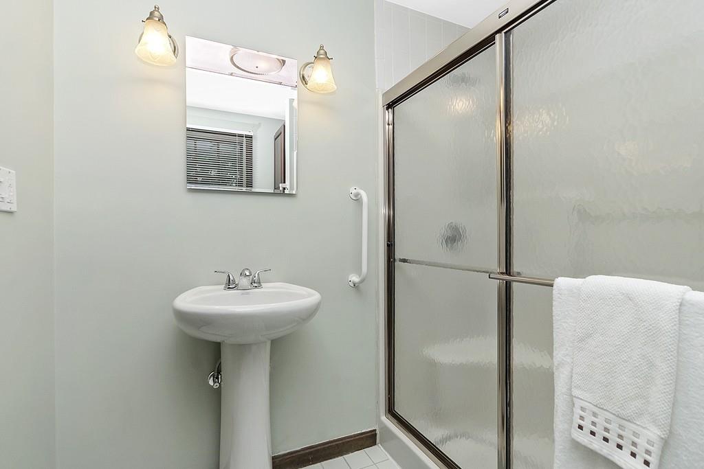 38 Heritage Road Billerica, MA 01821 - Photo 19 of 34