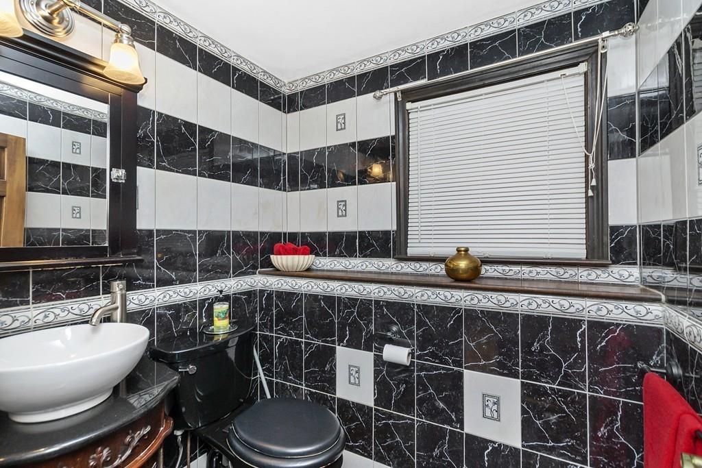 38 Heritage Road Billerica, MA 01821 - Photo 28 of 34