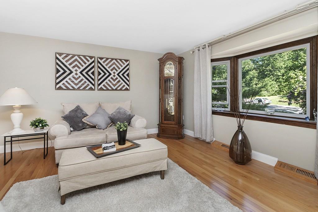 38 Heritage Road Billerica, MA 01821 - Photo 8 of 34