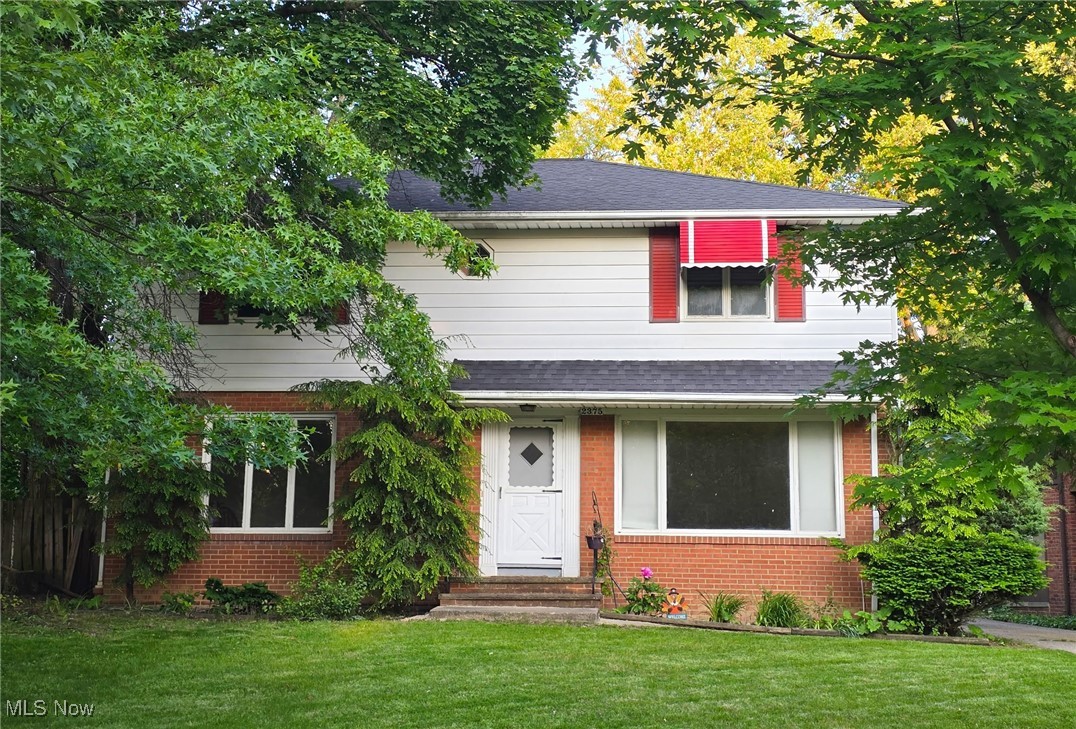 2375 Glendon Road Cleveland, OH 44118 - Photo 1 of 49 Gallery Image 1