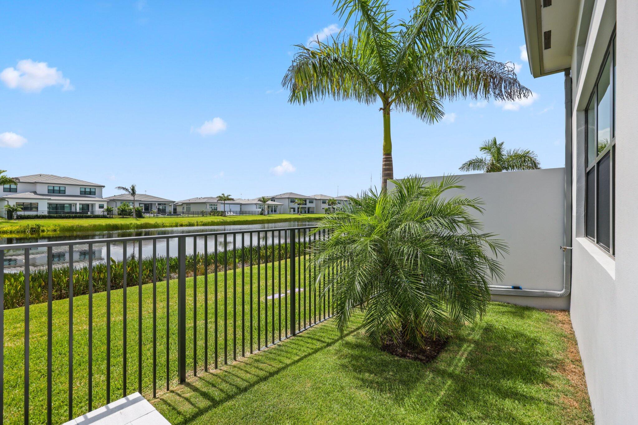 20018 Cabot Clfs Court Boca Raton, FL 33434 - Photo 50 of 70 fence