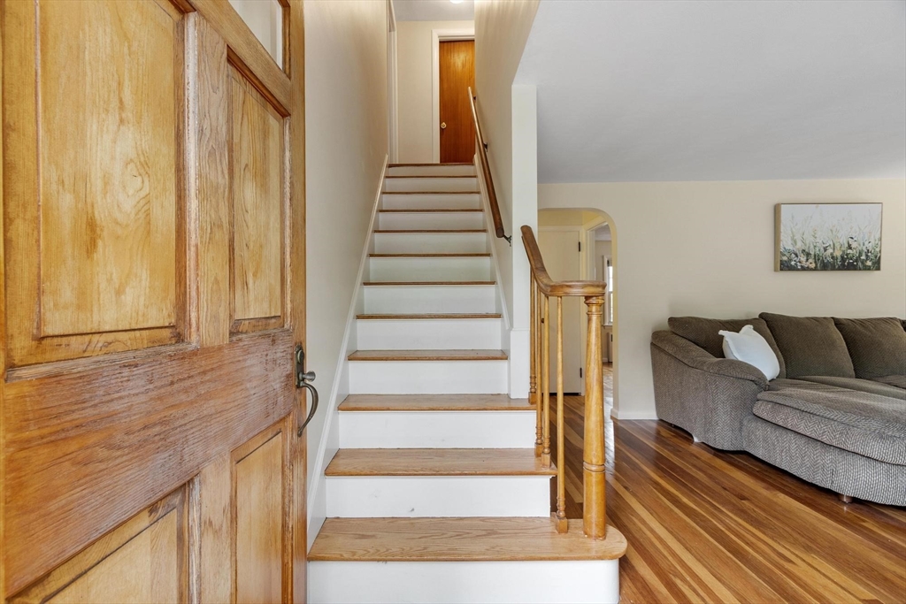 12 Hunt Road Bedford, MA 01730 - Photo 19 of 30