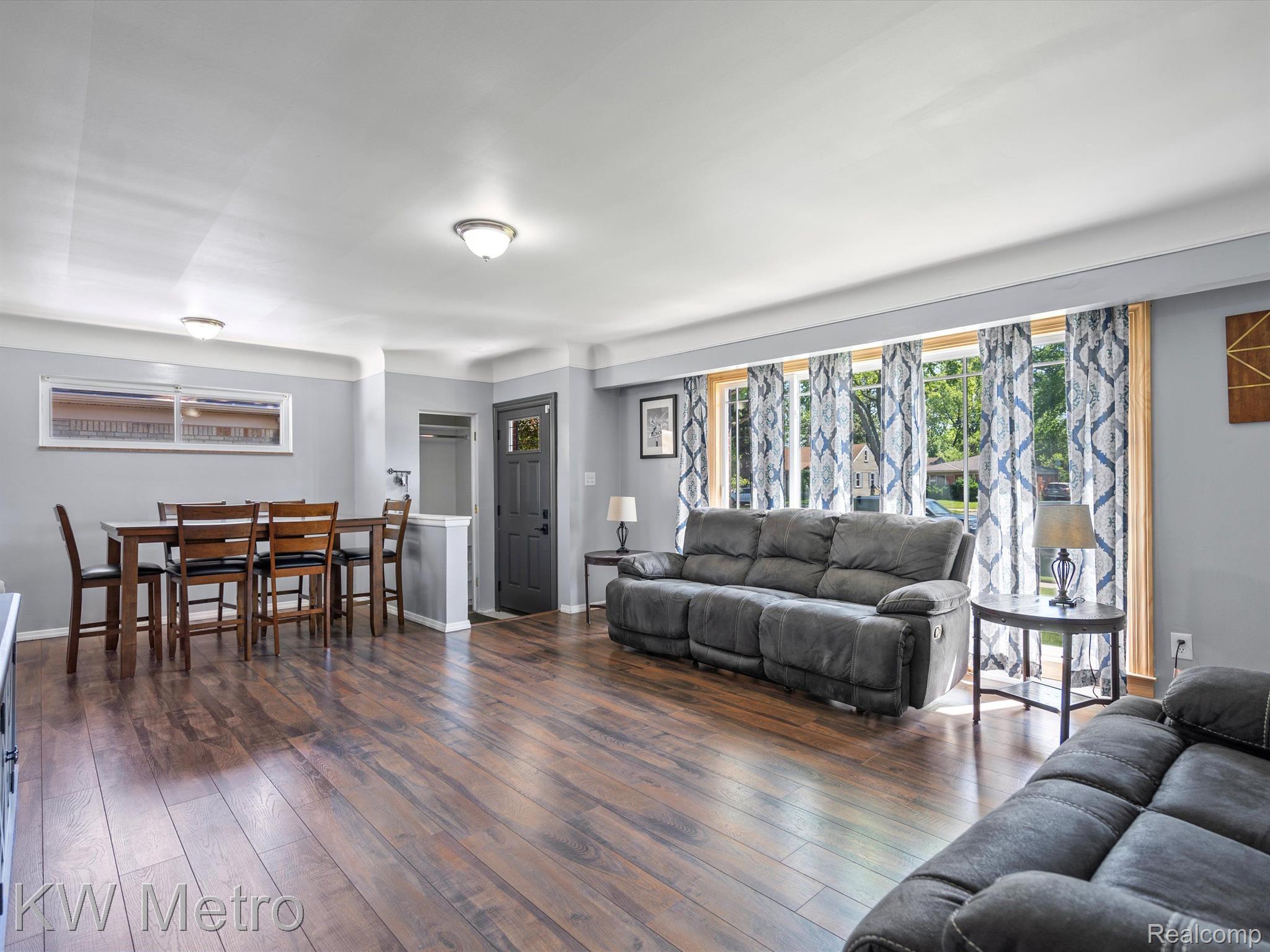 14281 Inkster Road Livonia, MI 48154 - Photo 4 of 25