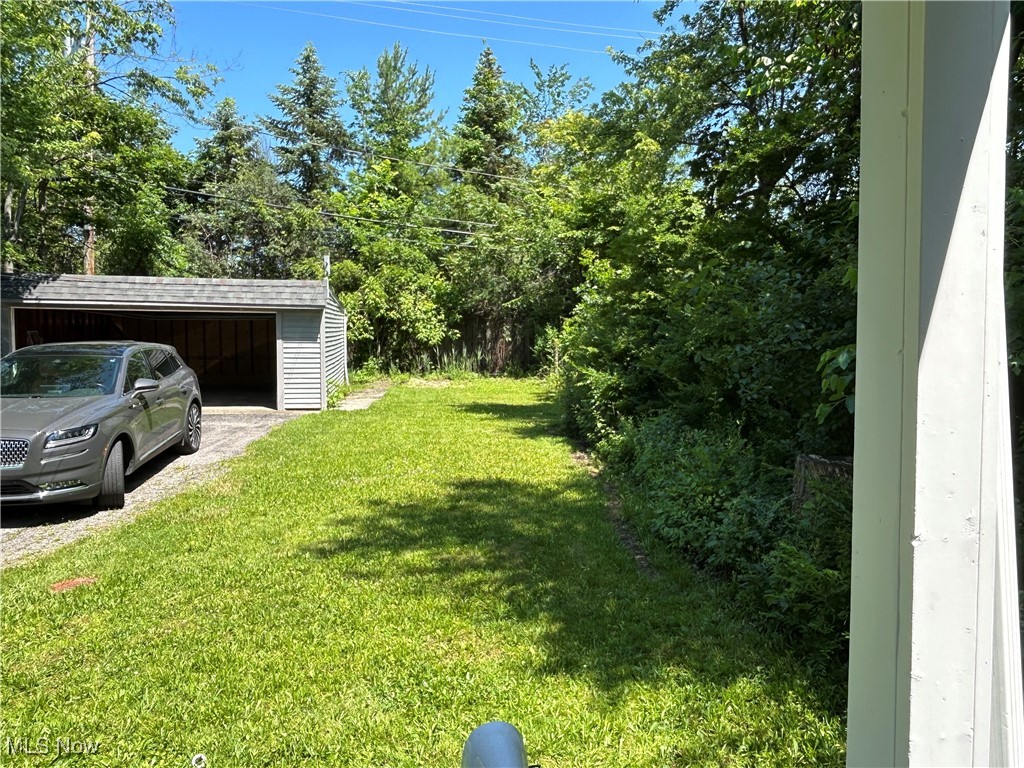 3533 Chelton Road Cleveland, OH 44120 - Photo 6 of 26