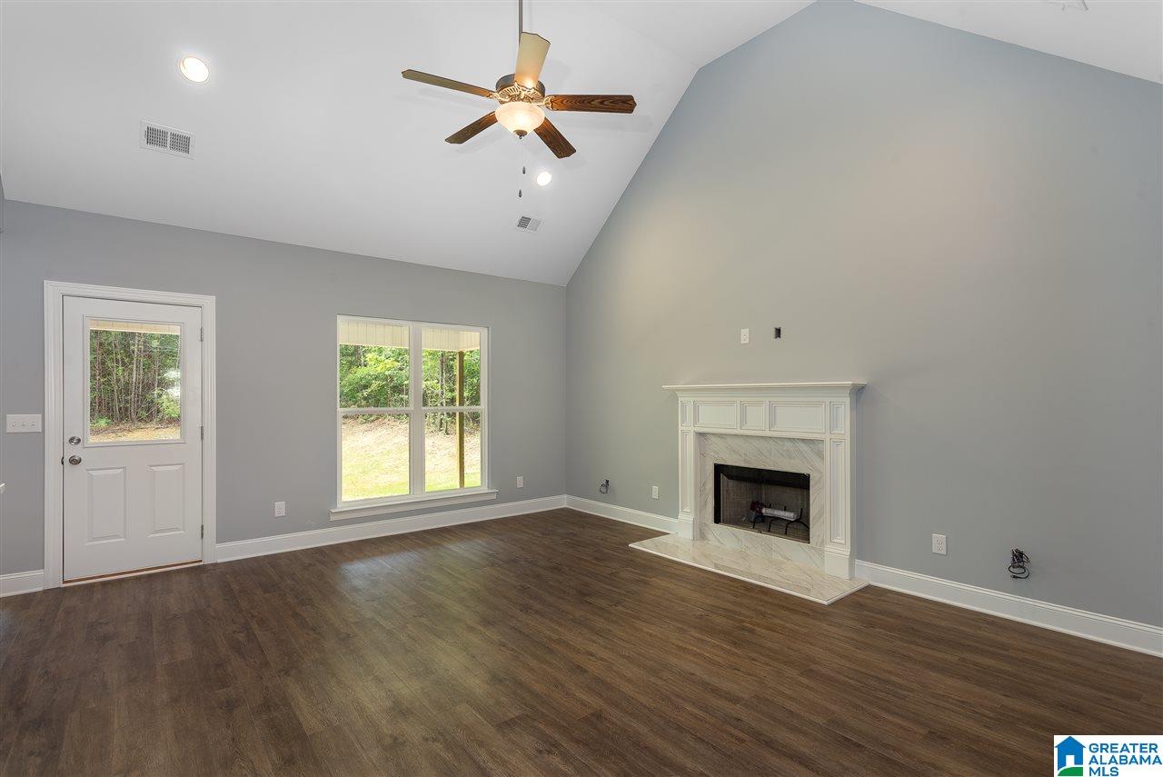 529 Hunters Xing Road Odenville, AL 35120 - Photo 7 of 35