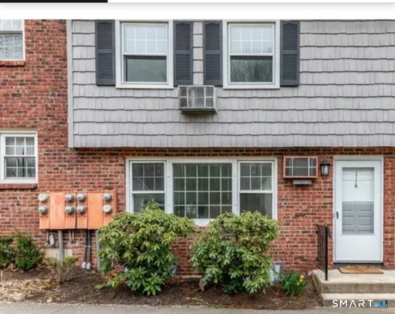 $2,400 | 114 Old Farms Lane, Unit 114, New Milford, CT 06776