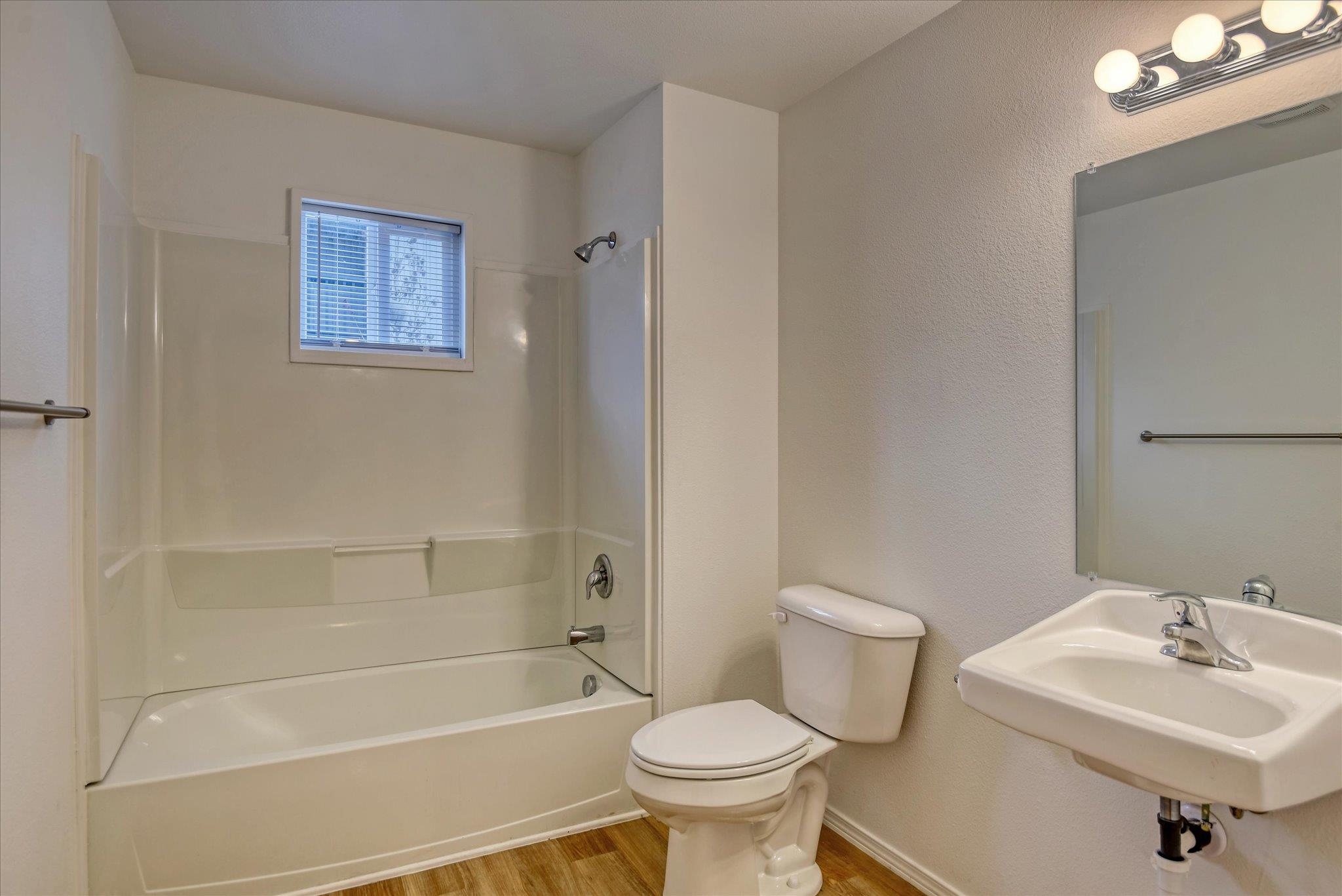 3002 North Crestline Street Spokane, WA 99207 - Photo 13 of 38