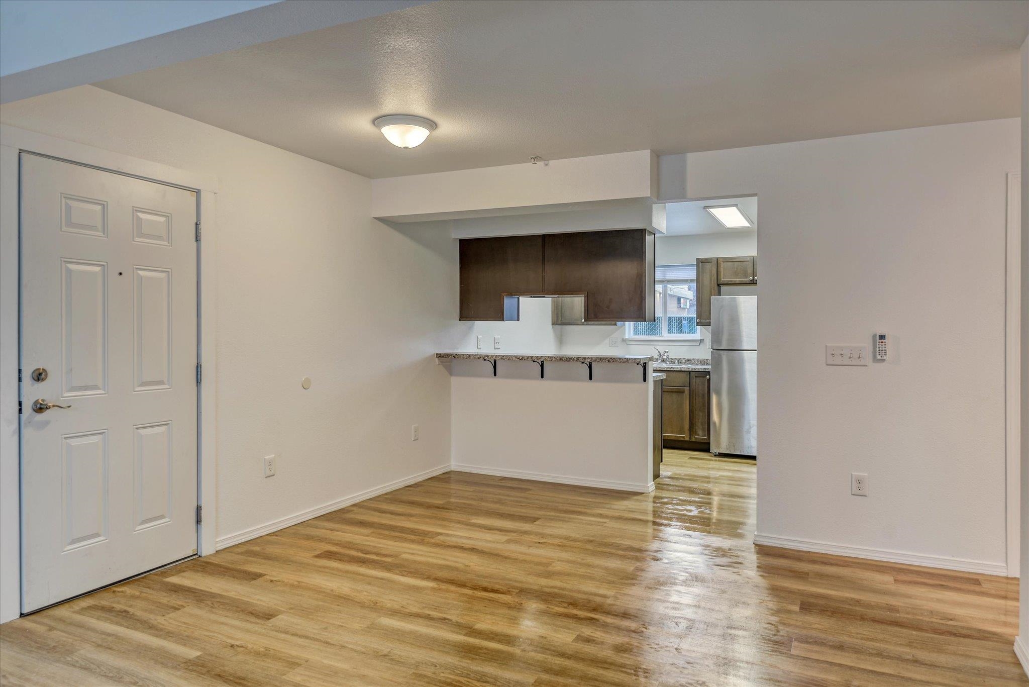 3002 North Crestline Street Spokane, WA 99207 - Photo 4 of 38