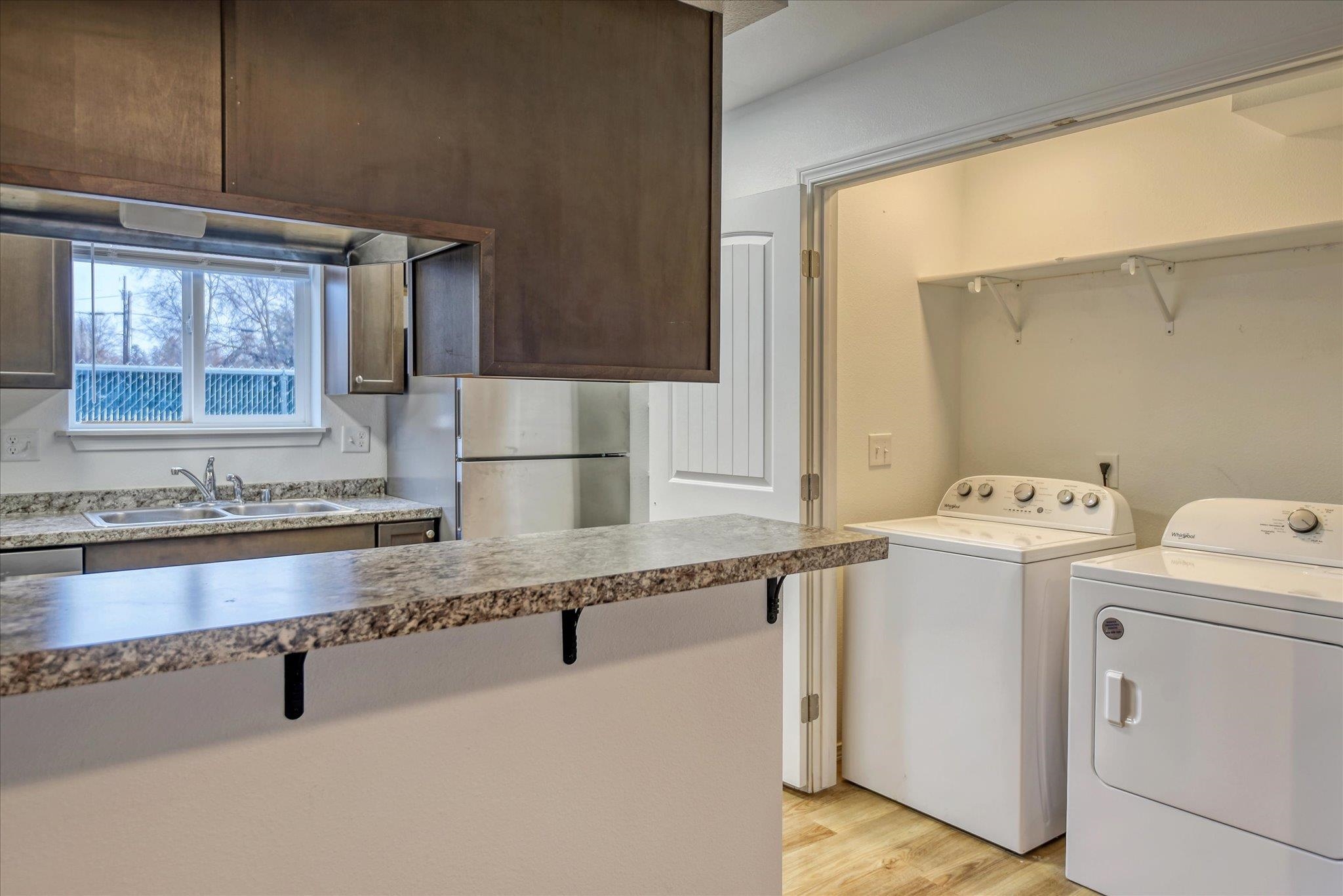 3002 North Crestline Street Spokane, WA 99207 - Photo 10 of 38