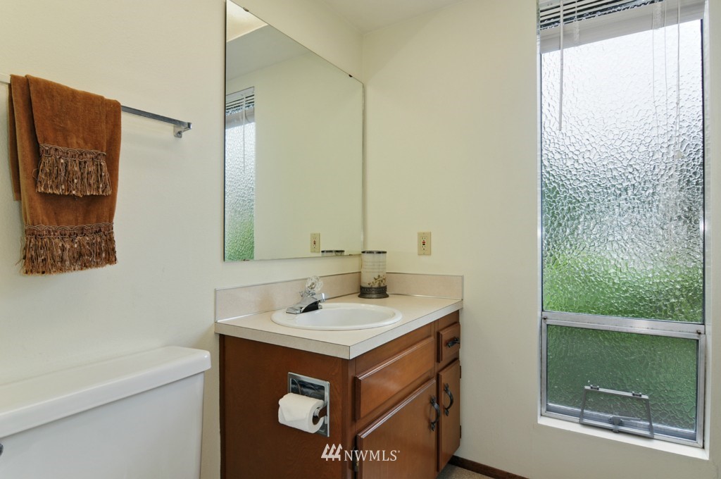 14013 Southeast 194th Street Renton, WA 98058 - Photo 11 of 19 Gallery Image 11