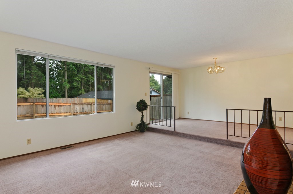 14013 Southeast 194th Street Renton, WA 98058 - Photo 3 of 19 Gallery Image 3