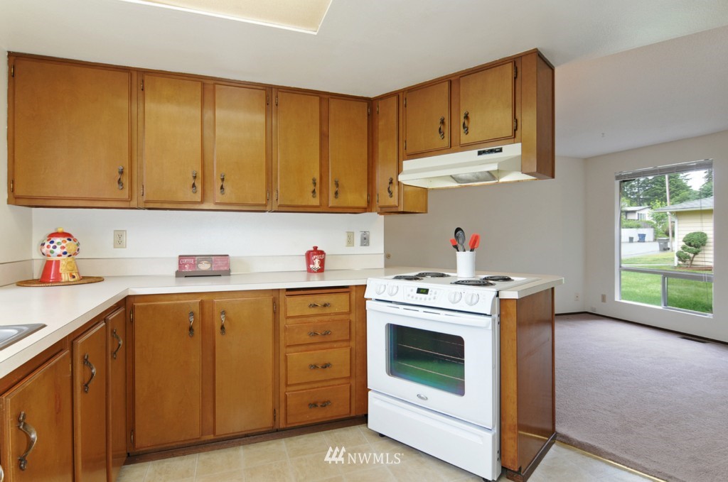 14013 Southeast 194th Street Renton, WA 98058 - Photo 9 of 19 Gallery Image 9
