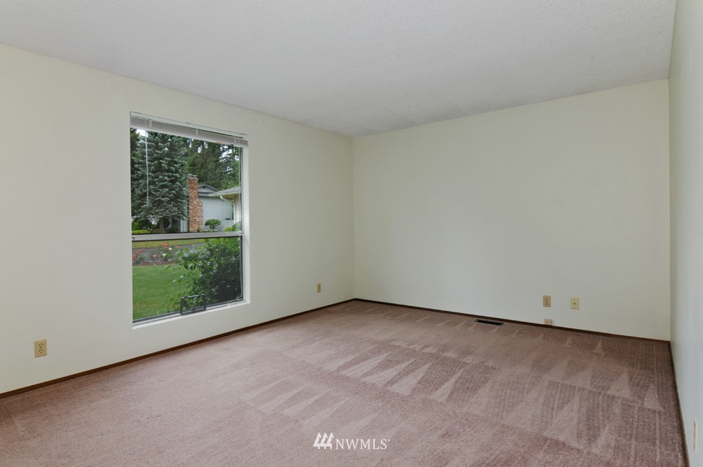 14013 Southeast 194th Street Renton, WA 98058 - Photo 10 of 19 Gallery Image 10