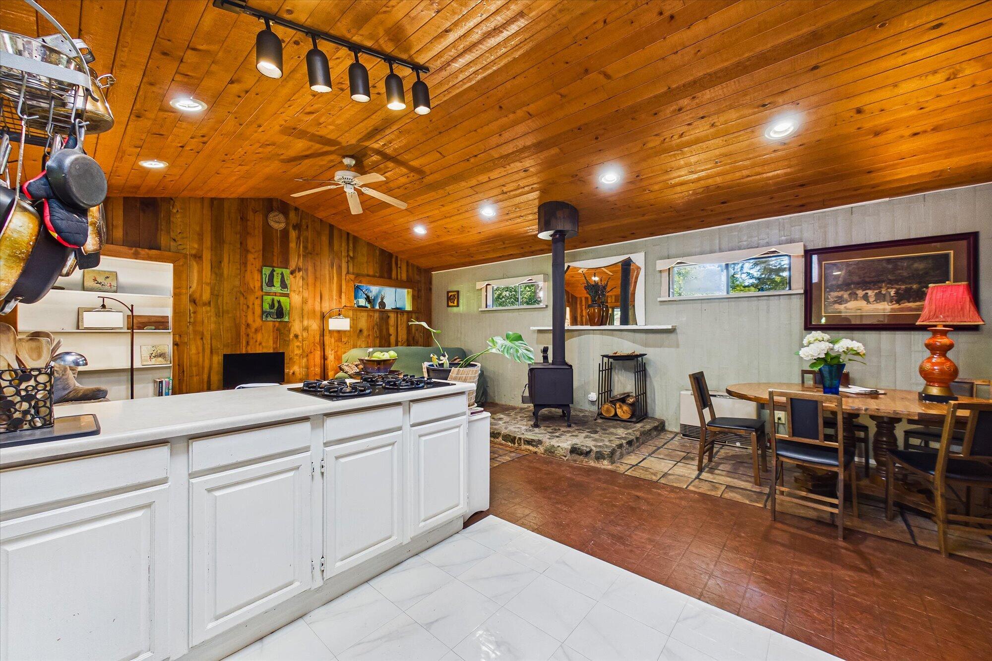 1050 Patterson Road Willow Creek, CA 95573 - Photo 13 of 51