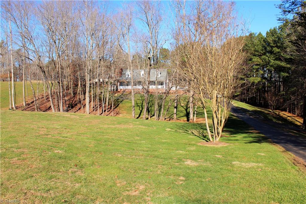3192 Volunteer Road Pinnacle, NC 27043 - Photo 2 of 30