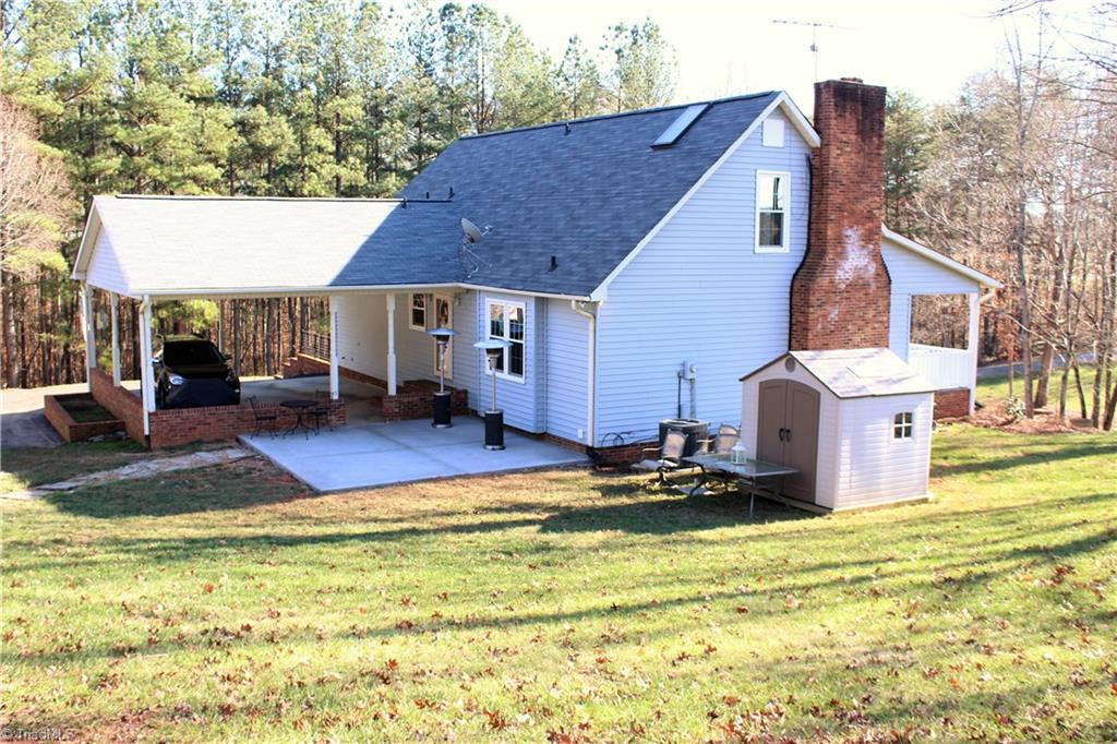 3192 Volunteer Road Pinnacle, NC 27043 - Photo 7 of 30