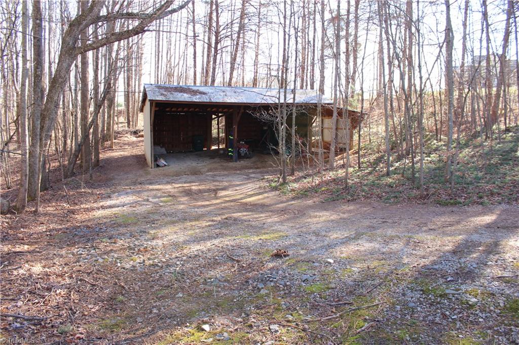 3192 Volunteer Road Pinnacle, NC 27043 - Photo 10 of 30