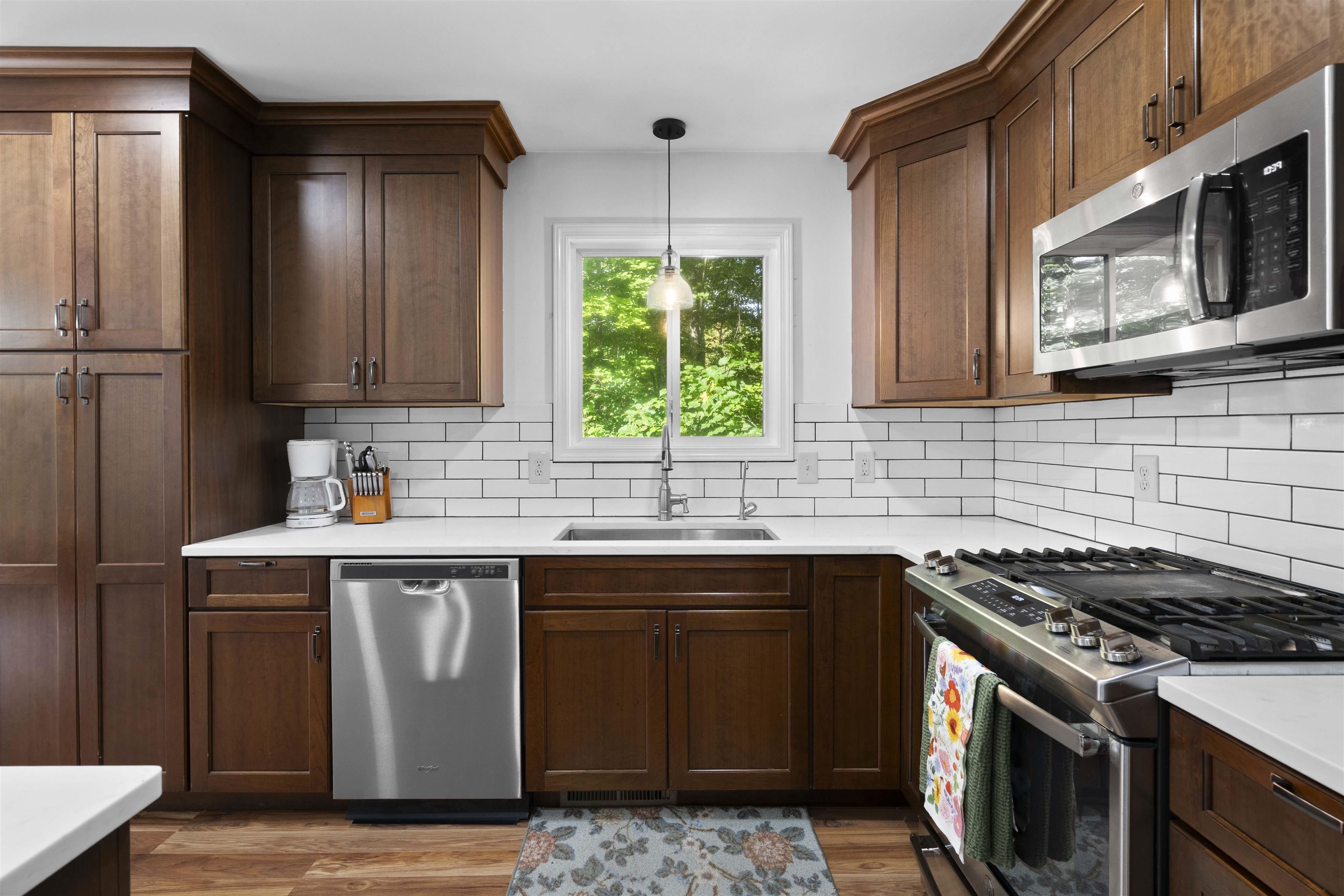 2548 East Birch Place Cedar, MI 49621 - Photo 2 of 51 1951005-a3a2bf01-dd05-4601-a592-0c01066f05f2.JPG