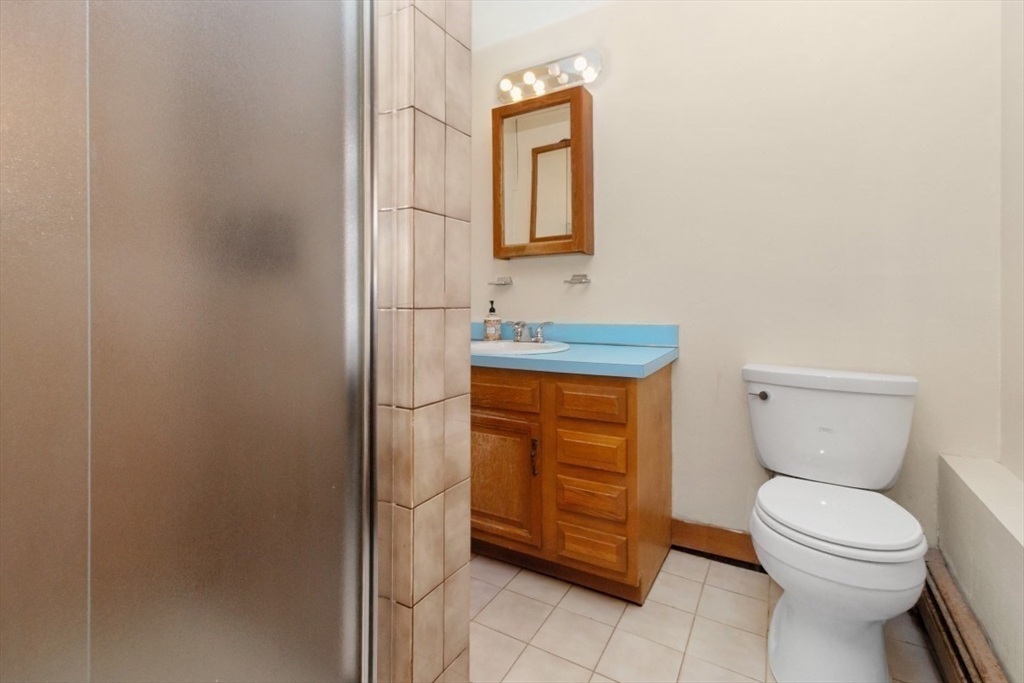 61 Canterbury Road Waltham, MA 02453 - Photo 20 of 30