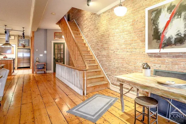 $5,300 | 258 Warren Street, Hudson, NY 12534