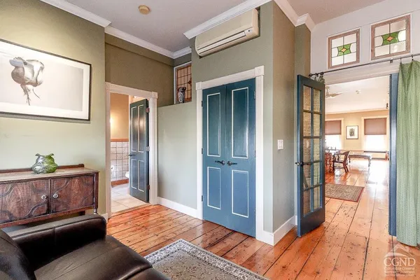 $5,300 | 258 Warren Street, Hudson, NY 12534