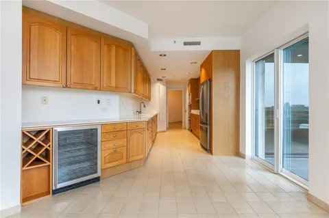 $850,000 | 2660 Peachtree Road Northwest, Unit 15G, Atlanta, GA 30305