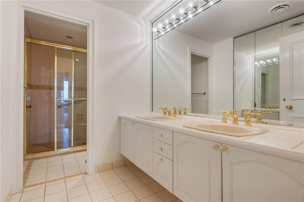 2660 Peachtree Road Northwest, Unit 15G Atlanta, GA 30305 - Photo 19 of 47