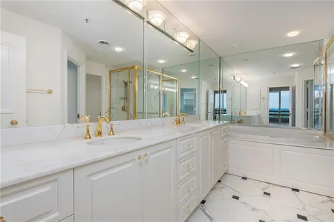 $850,000 | 2660 Peachtree Road Northwest, Unit 15G, Atlanta, GA 30305
