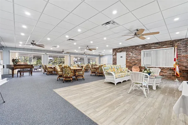 $230,000 | 3952 Ashwood Lane, Unit 37, Sarasota, FL 34232